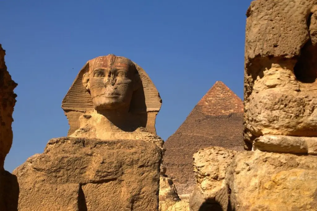 Giza Pyramids and Sphinx visit on Marsa Alam to Cairo fly tour