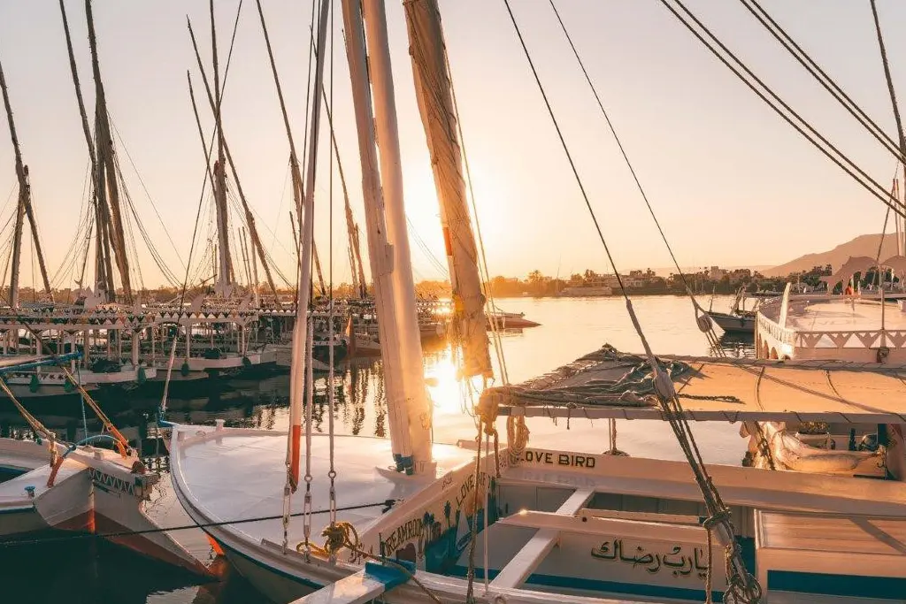 Luxor felucca sunset tour sailing on the Nile near the West Bank