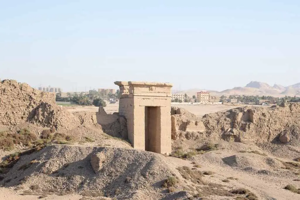 Luxor Temple by night and Sphinx Avenue on overnight tour